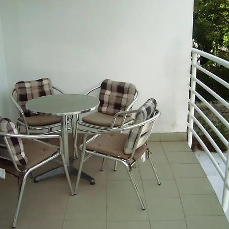 Venus 5 Apartment *